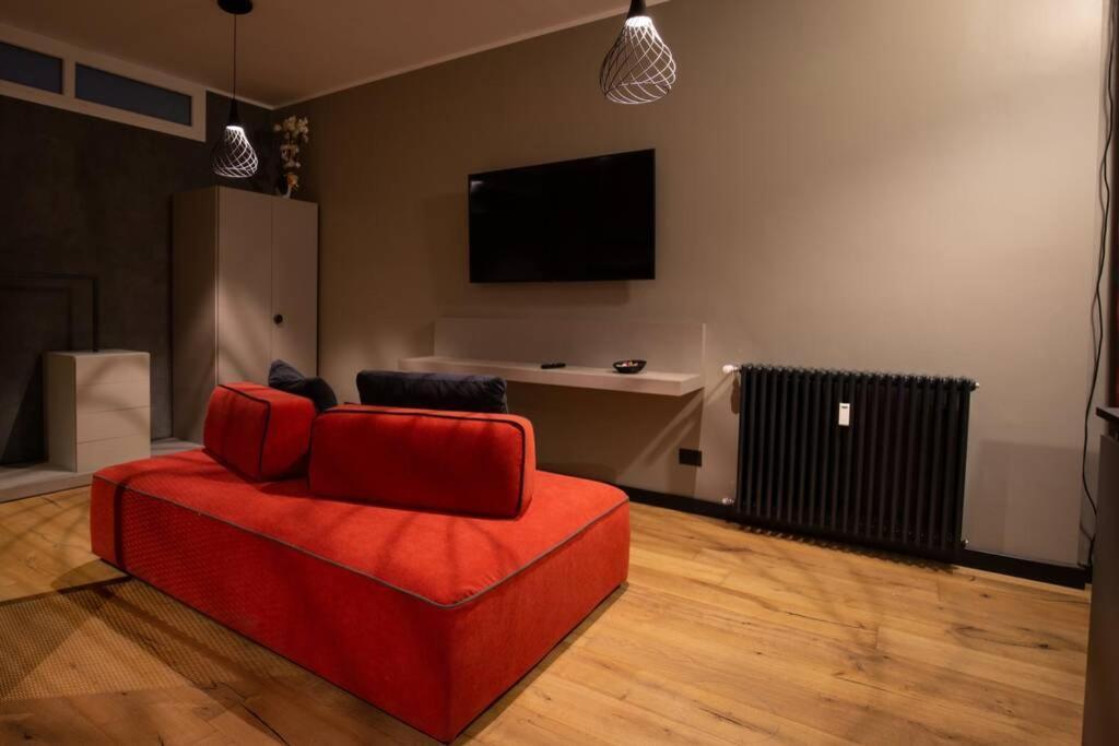 Barolo - Wine Loft * Turin